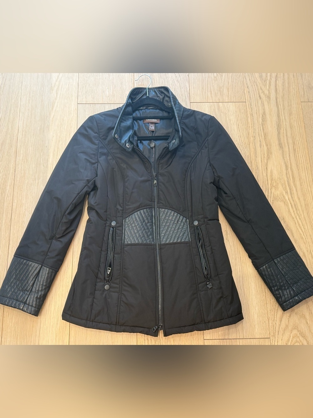 Danier 3M Thinsulate™ Insulated Jacket Genuine Leather Trim NWT Designer Rare